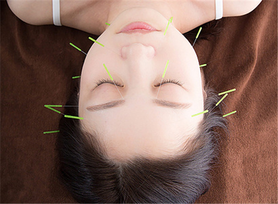 Beauty therapy - a herbal facial which may improve facial appearance